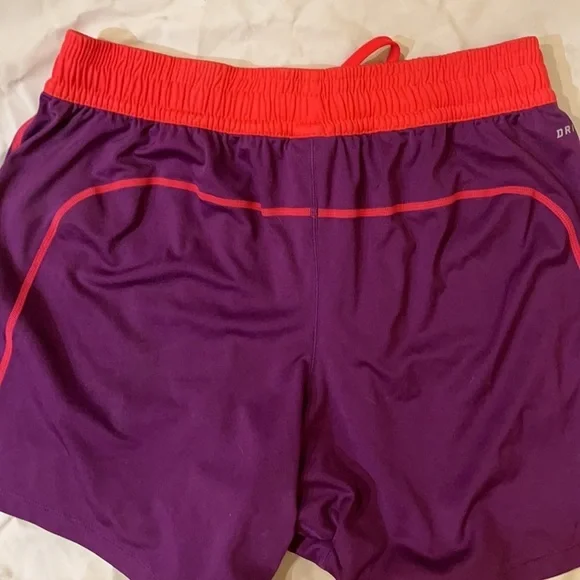 NIKE dri-fit Running Athletic shorts medium - Picture 3 of 9